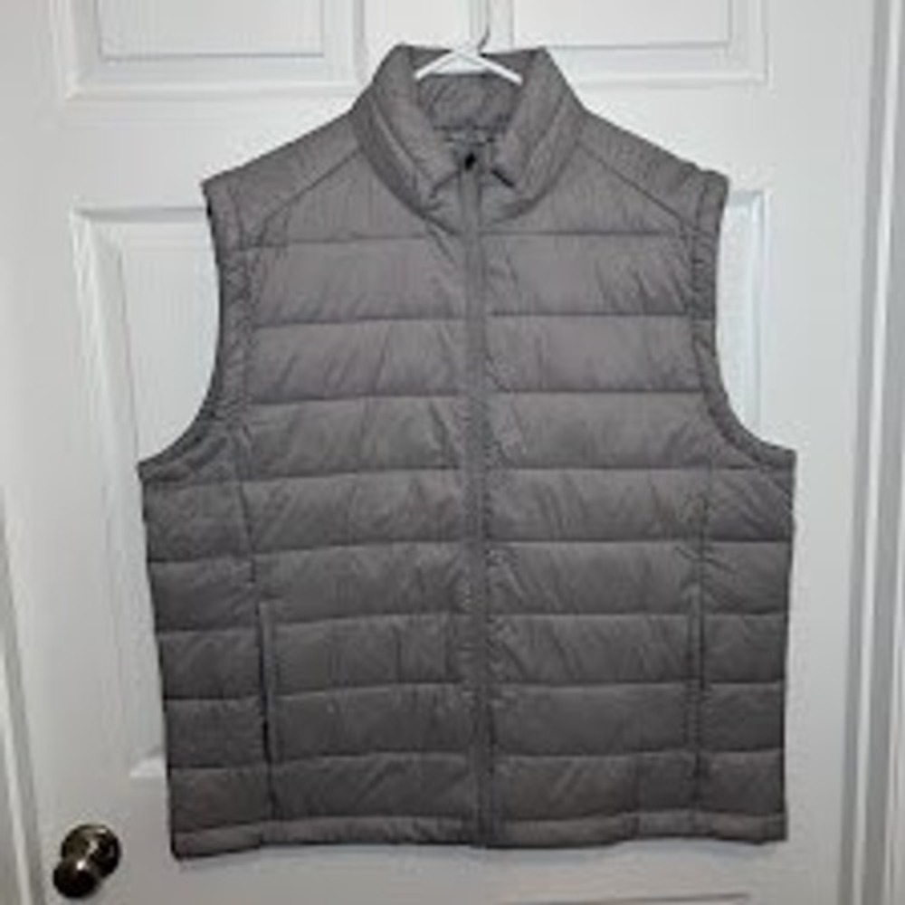 St. John's Bay Men's Gray Puffer Vest XXL Outerwear Outdoors Winter